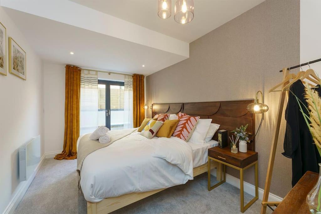 Bressingham - 2 Bedroom Luxury Apartment By Mint Stays 布里斯托 外观 照片